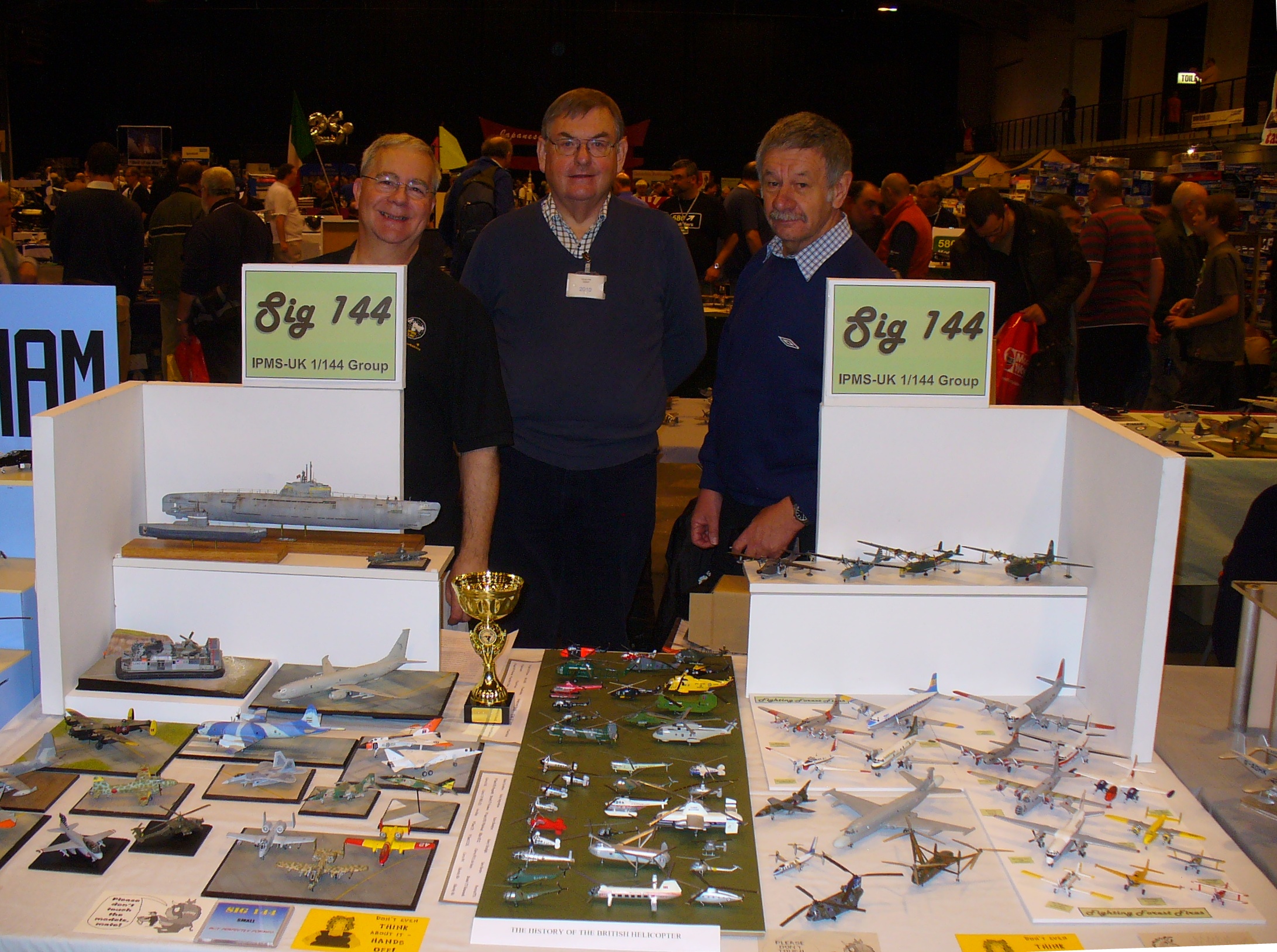 Mike, David & Terry with the 'best SIG' trophy